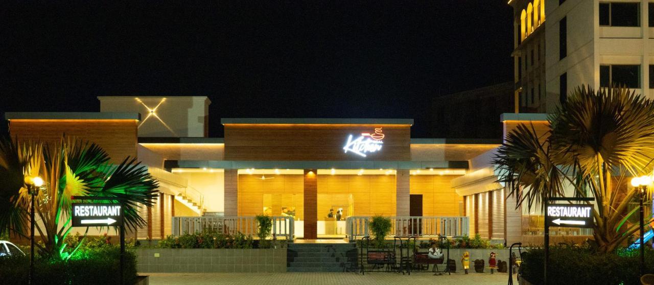 Regenta Central Somnath, Bhalpara Exterior photo