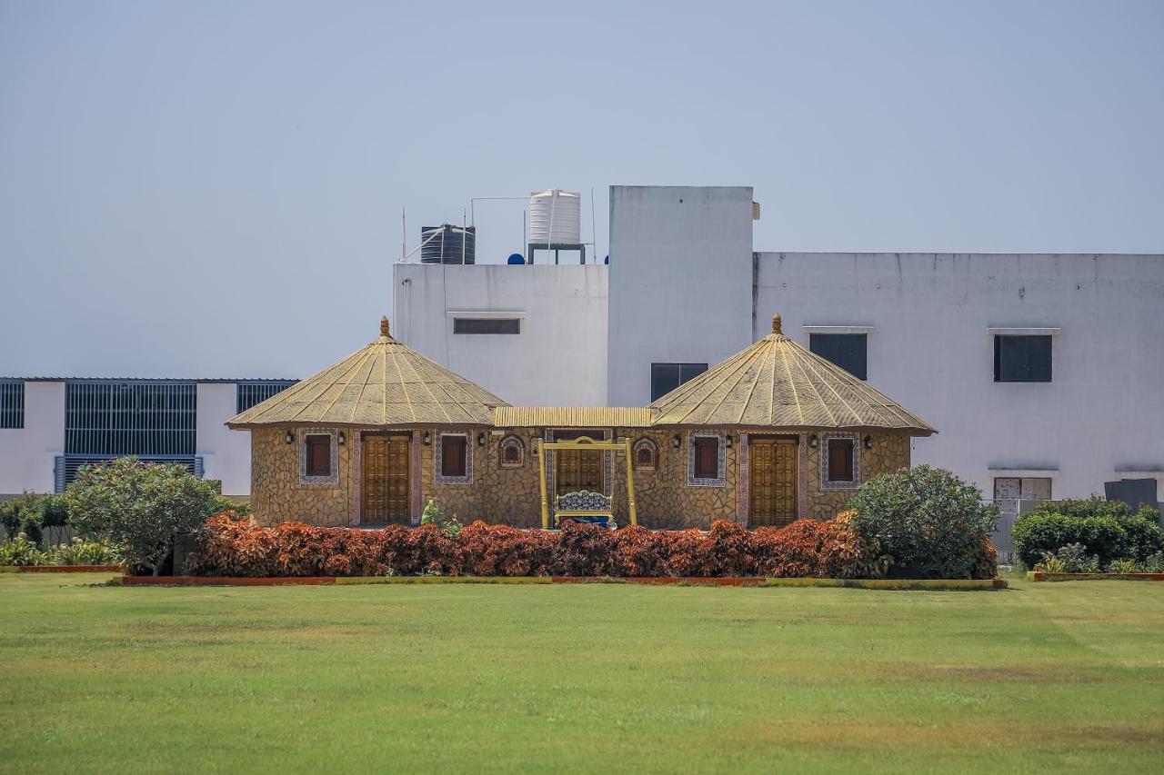 Regenta Central Somnath, Bhalpara Exterior photo